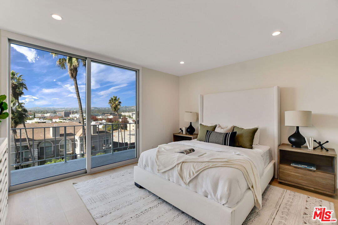 100 South Doheny Drive, Unit 705 Los Angeles, CA 90048 - Photo 20 of 43