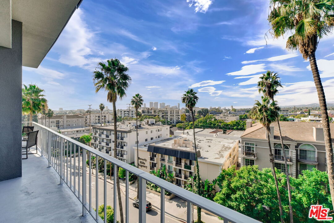 100 South Doheny Drive, Unit 705 Los Angeles, CA 90048 - Photo 23 of 43