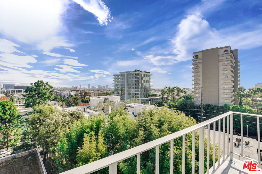 100 South Doheny Drive, Unit 705 Los Angeles, CA 90048 - Photo 29 of 43