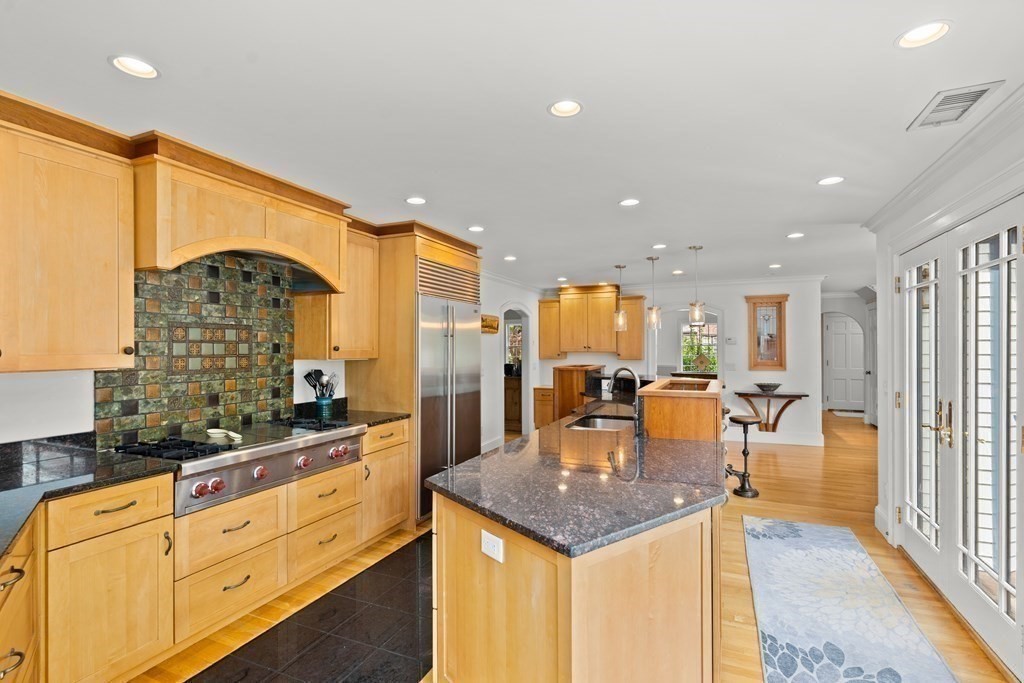 72 Fairlee Road Newton, MA 02468 - Photo 14 of 40
