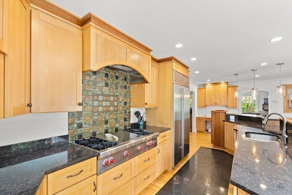 72 Fairlee Road Newton, MA 02468 - Photo 15 of 40