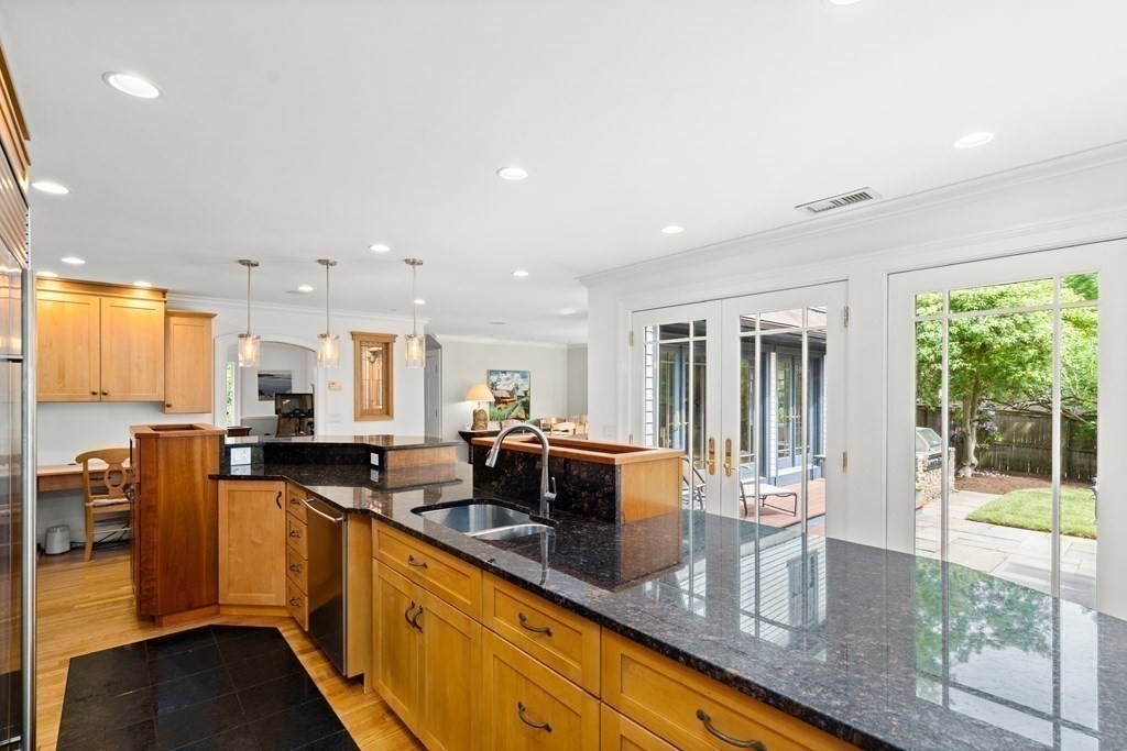 72 Fairlee Road Newton, MA 02468 - Photo 17 of 40