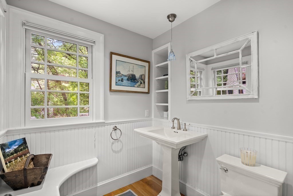 72 Fairlee Road Newton, MA 02468 - Photo 19 of 40
