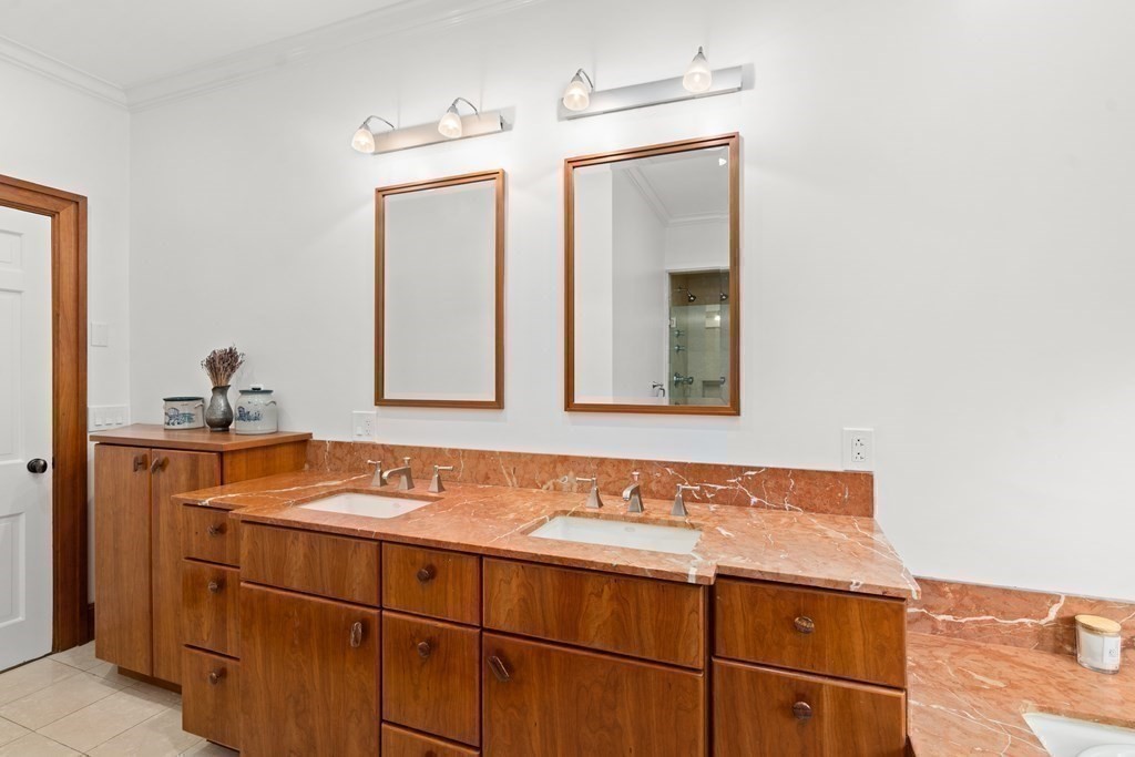 72 Fairlee Road Newton, MA 02468 - Photo 24 of 40