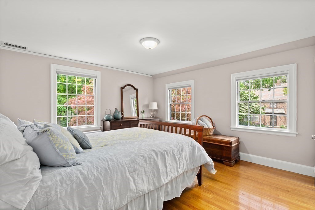 72 Fairlee Road Newton, MA 02468 - Photo 30 of 40