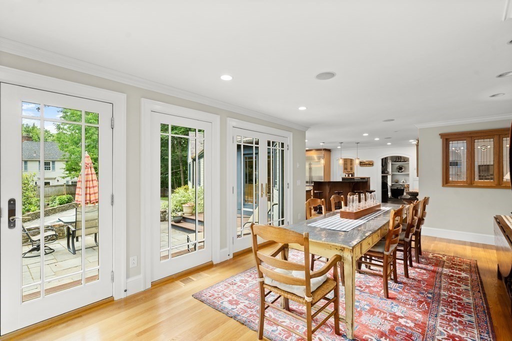 72 Fairlee Road Newton, MA 02468 - Photo 9 of 40