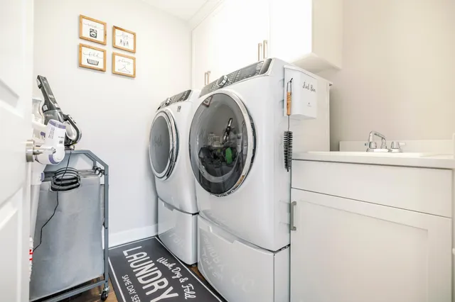 $799,900 | 1205 Skyview Circle Northwest, Rochester, MN 55901