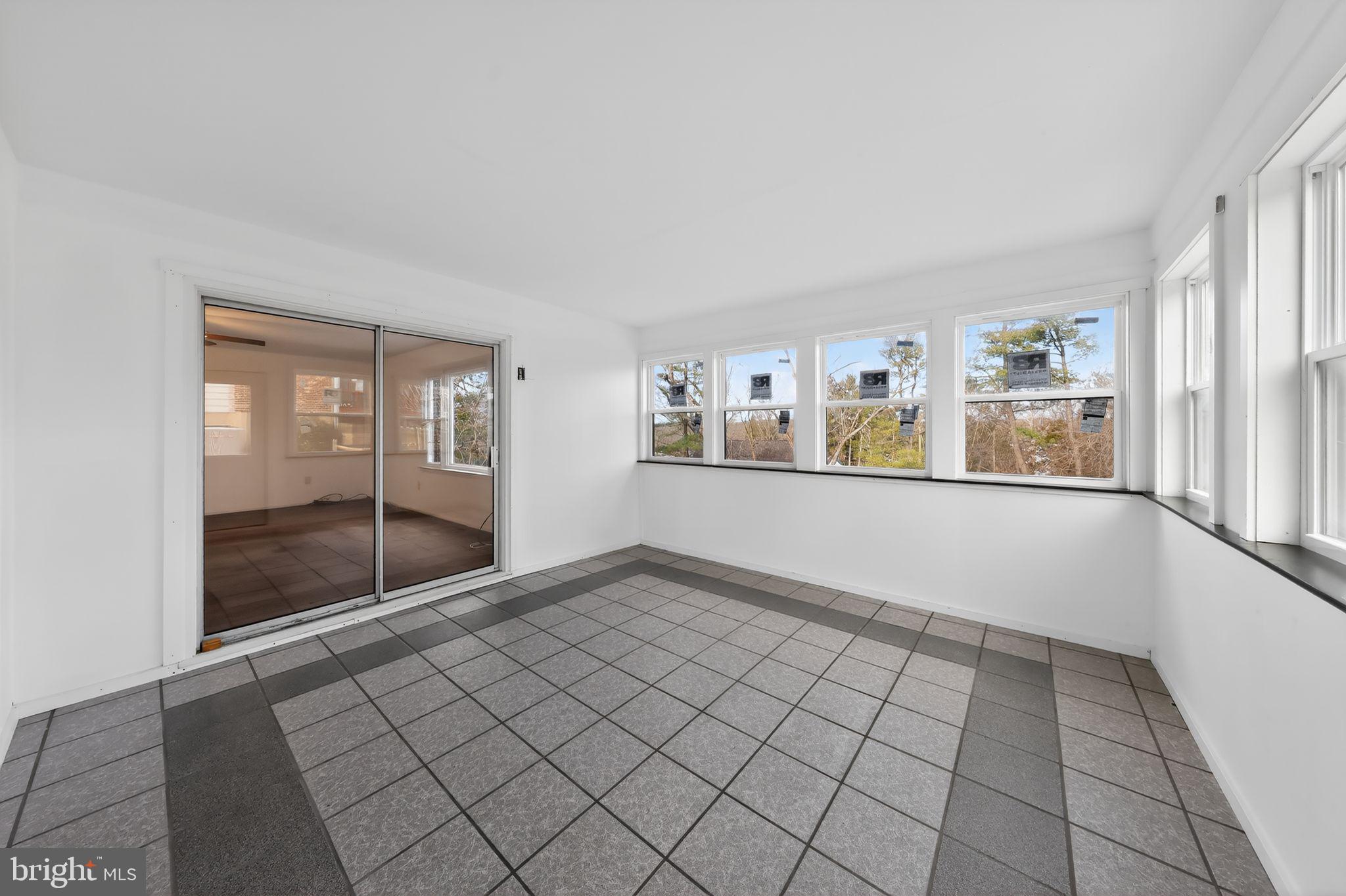 6 Kings Grant Road Hockessin, DE 19707 - Photo 11 of 26