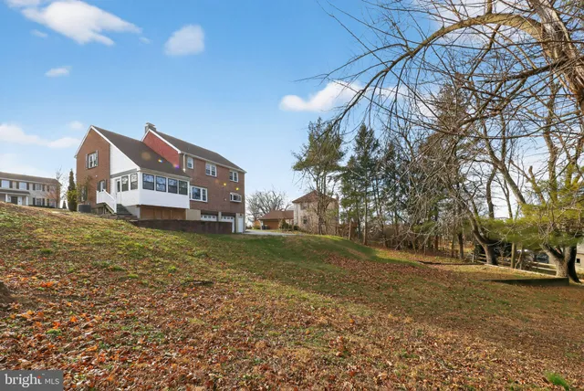 $599,900 | 6 Kings Grant Road, Hockessin, DE 19707