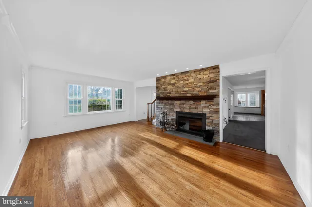 $599,900 | 6 Kings Grant Road, Hockessin, DE 19707