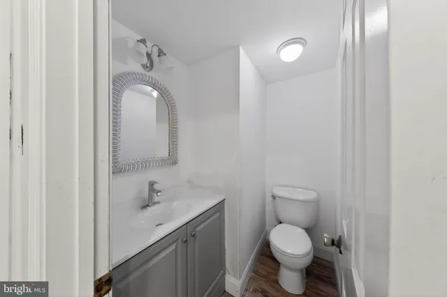 $599,900 | 6 Kings Grant Road, Hockessin, DE 19707