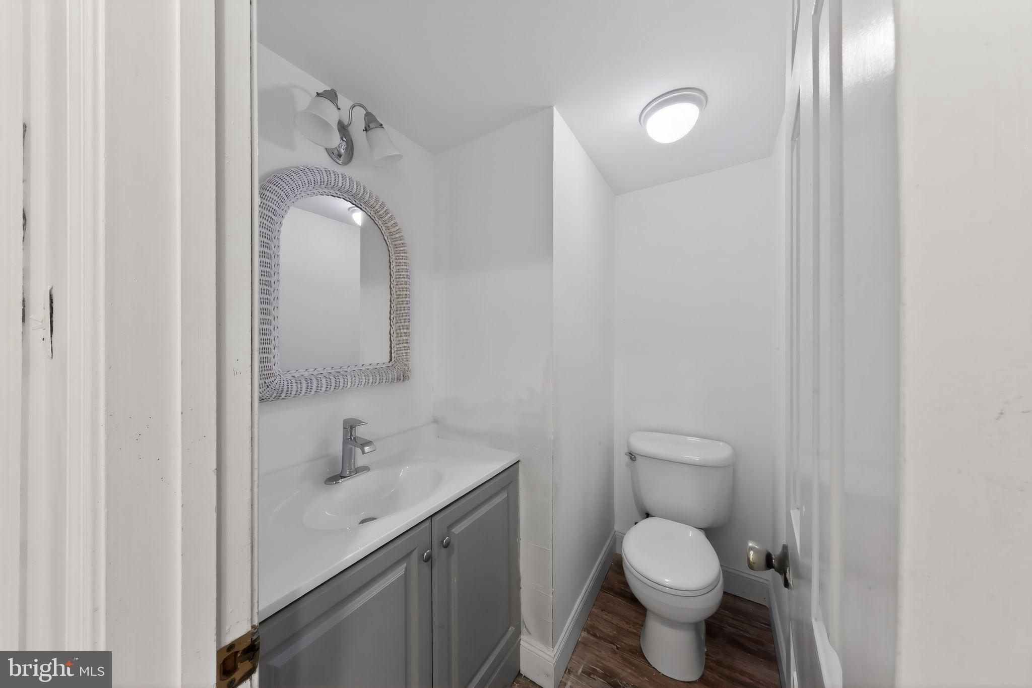 6 Kings Grant Road Hockessin, DE 19707 - Photo 7 of 26