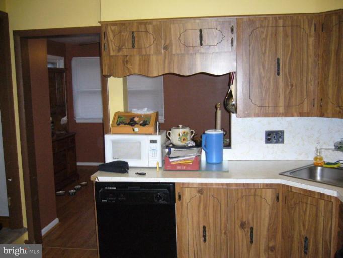 5510 Heatherwood Road Halethorpe, MD 21227 - Photo 9 of 15 Kitchen