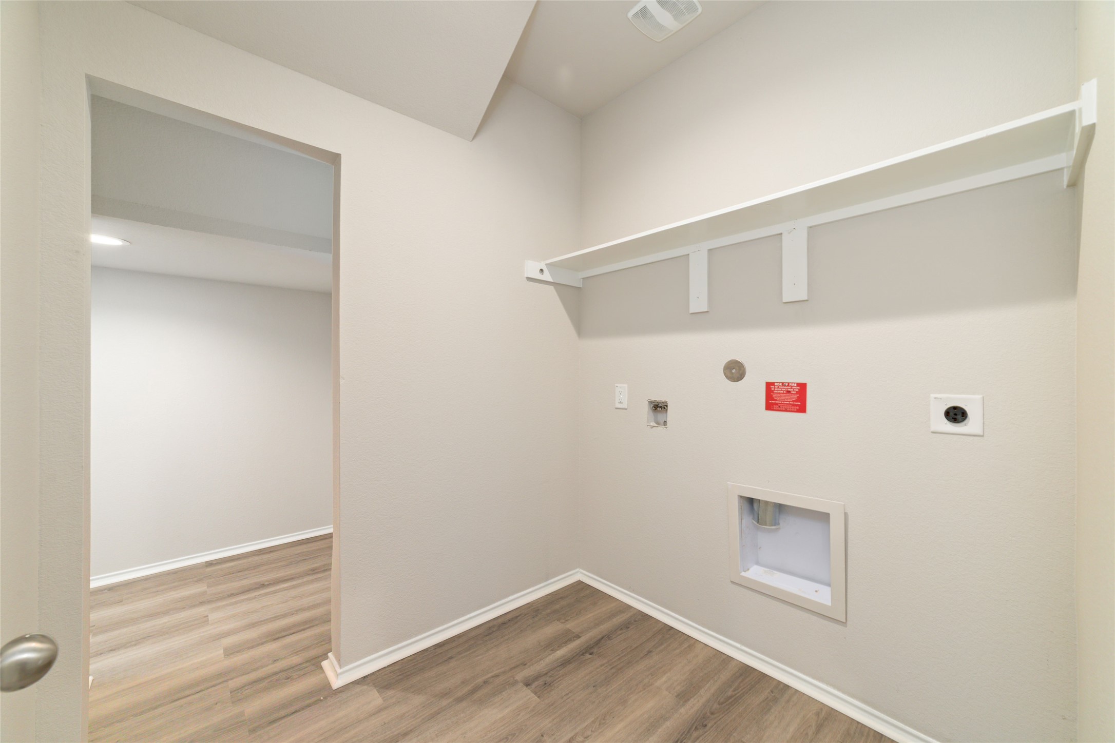 23702 Harrow Field Ln Spring Spring, TX 77373 - Photo 5 of 32 a view of an empty room