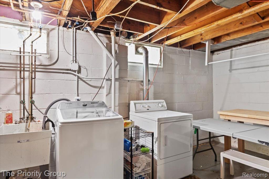 1920 Columbia Road Berkley, MI 48072 - Photo 29 of 37