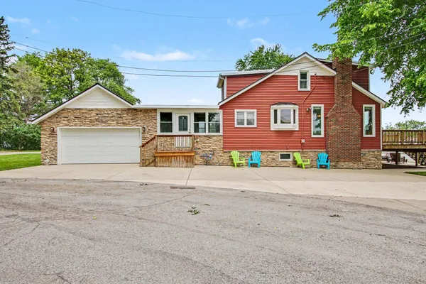 $1 | 515 Lakeview Court, Lowell, IN 46356