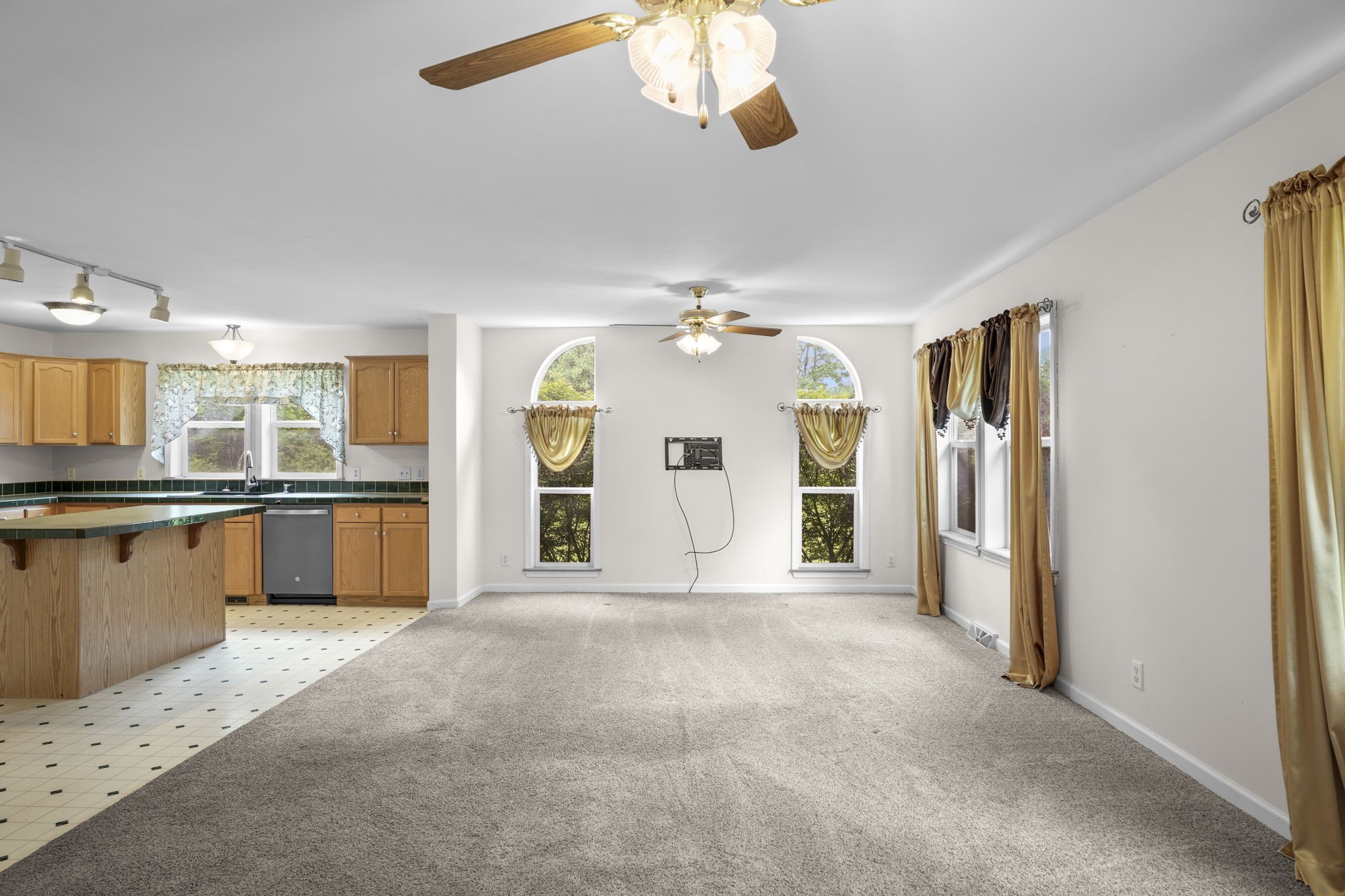 290 Stratmill Road Binghamton, NY 13904 - Photo 9 of 50