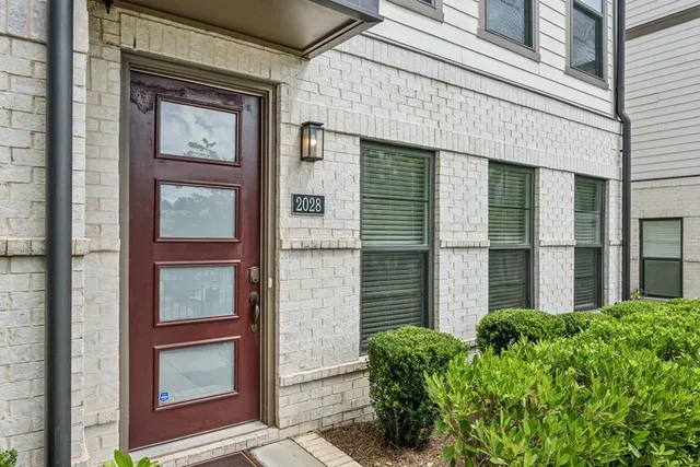 $559,000 | 2028 Holtz Lane, Atlanta, GA 30318