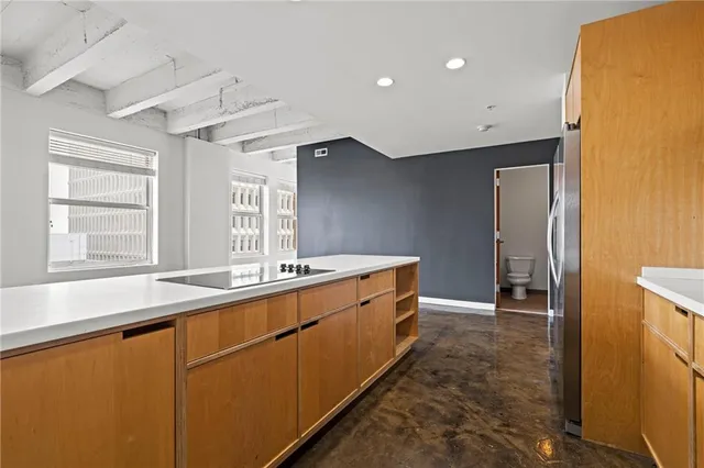 $215,000 | 21 West 10th Street, Unit 7A, Kansas City, MO 64105