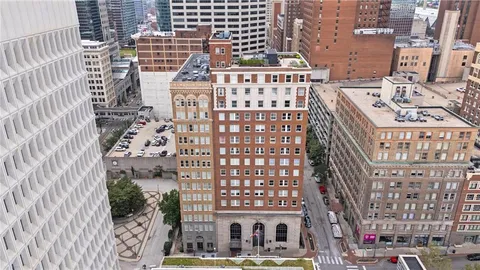 $215,000 | 21 West 10th Street, Unit 7A, Kansas City, MO 64105