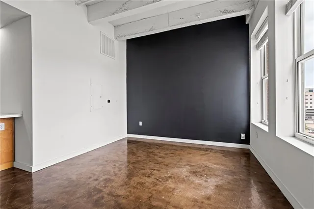 $215,000 | 21 West 10th Street, Unit 7A, Kansas City, MO 64105