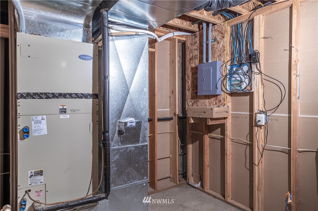 345 Seylor Valley Road Inchelium, WA 99138 - Photo 20 of 28 a bathroom with a shower and a glass door shower