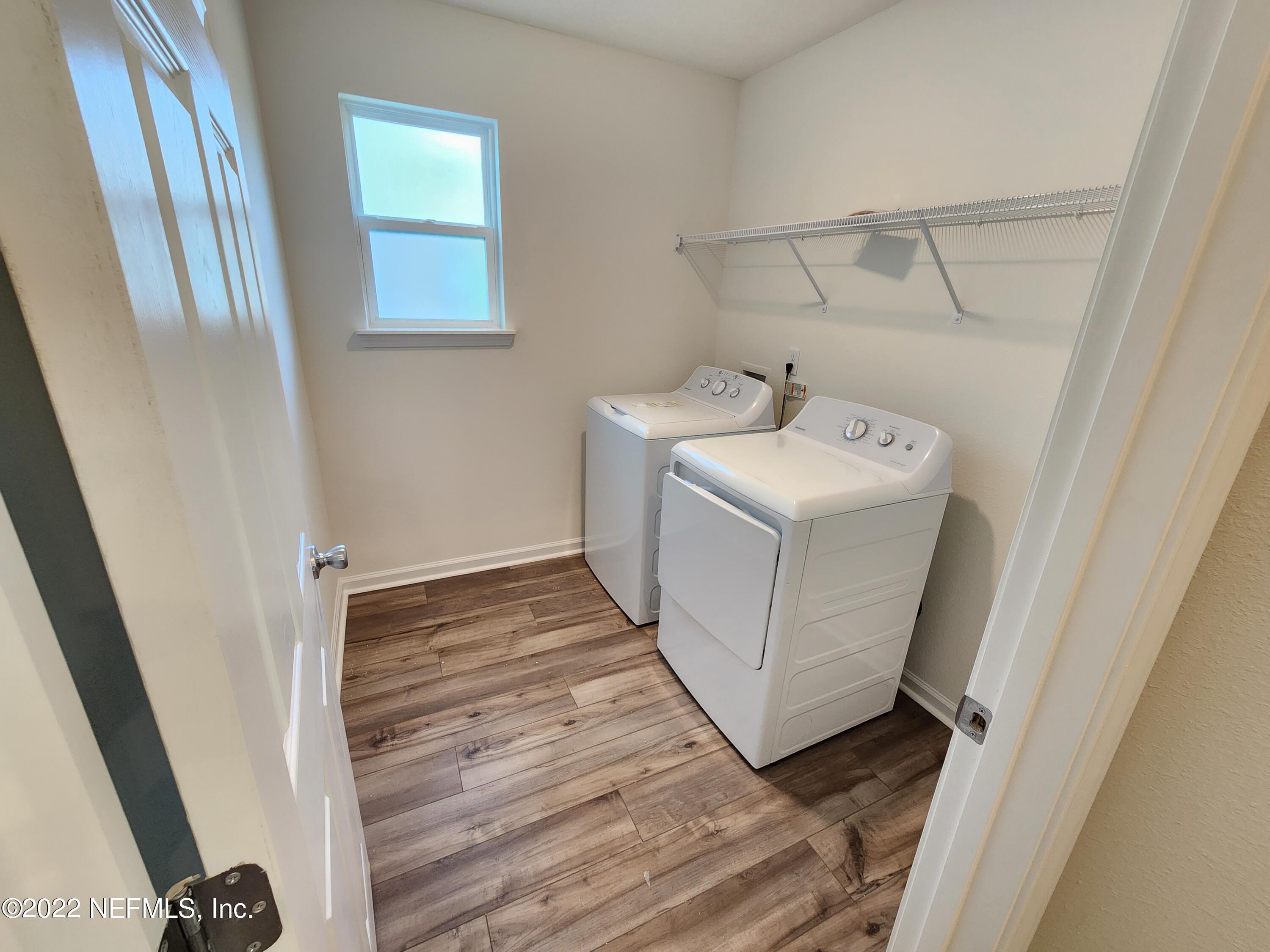 3035 Lucille Lane Middleburg, FL 32068 - Photo 33 of 39 a utility room with dryer and washer