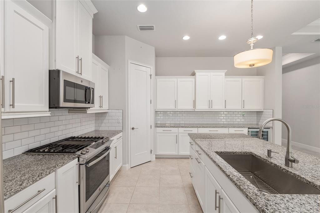 11890 Southwest 33 Lane Gainesville, FL 32608 - Photo 22 of 78