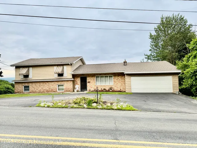 $350,000 | 1614 Scott Road, Blakely, PA 18447