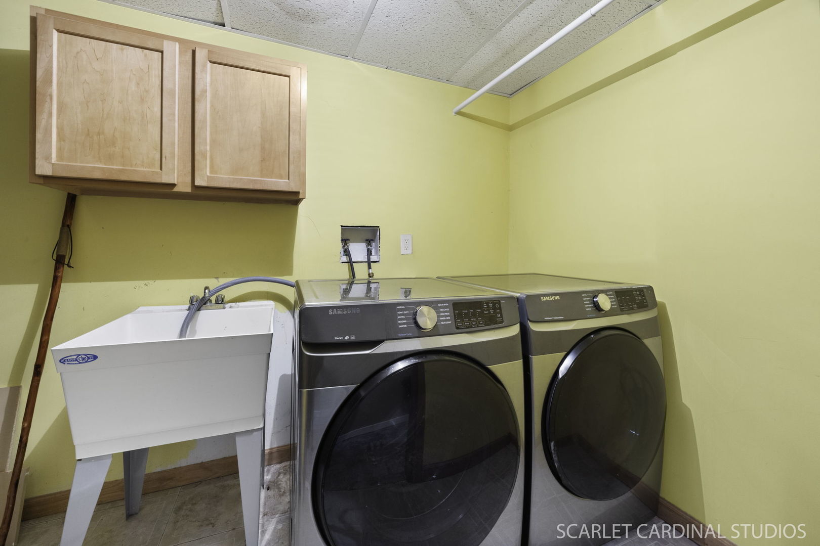 3100 Compton Road Aurora, IL 60504 - Photo 23 of 27 a utility room with dryer and washer