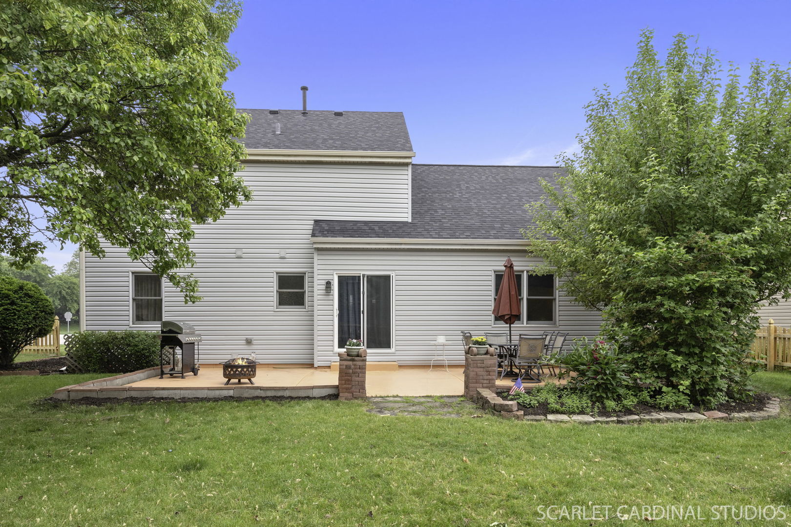 3100 Compton Road Aurora, IL 60504 - Photo 26 of 27 a front view of house with yard and green space