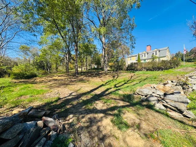 $299,900 | 9 Main Street, Hampton, CT 06247