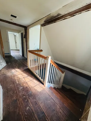 $299,900 | 9 Main Street, Hampton, CT 06247