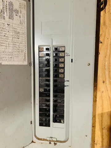 $299,900 | 9 Main Street, Hampton, CT 06247