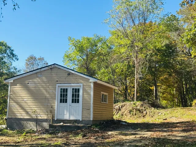 $299,900 | 9 Main Street, Hampton, CT 06247