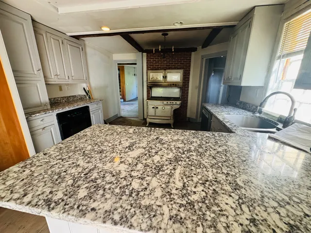 $299,900 | 9 Main Street, Hampton, CT 06247