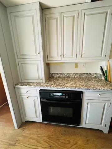 $299,900 | 9 Main Street, Hampton, CT 06247