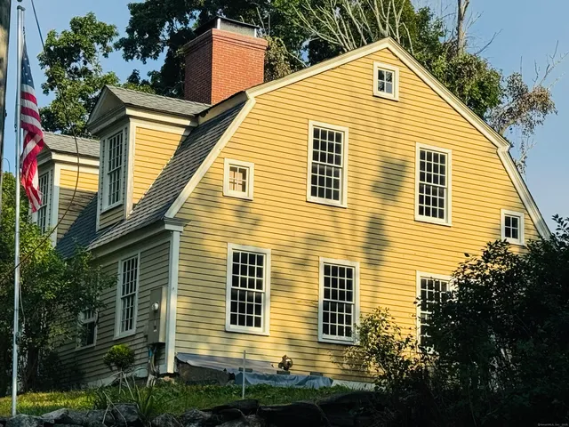 $299,900 | 9 Main Street, Hampton, CT 06247