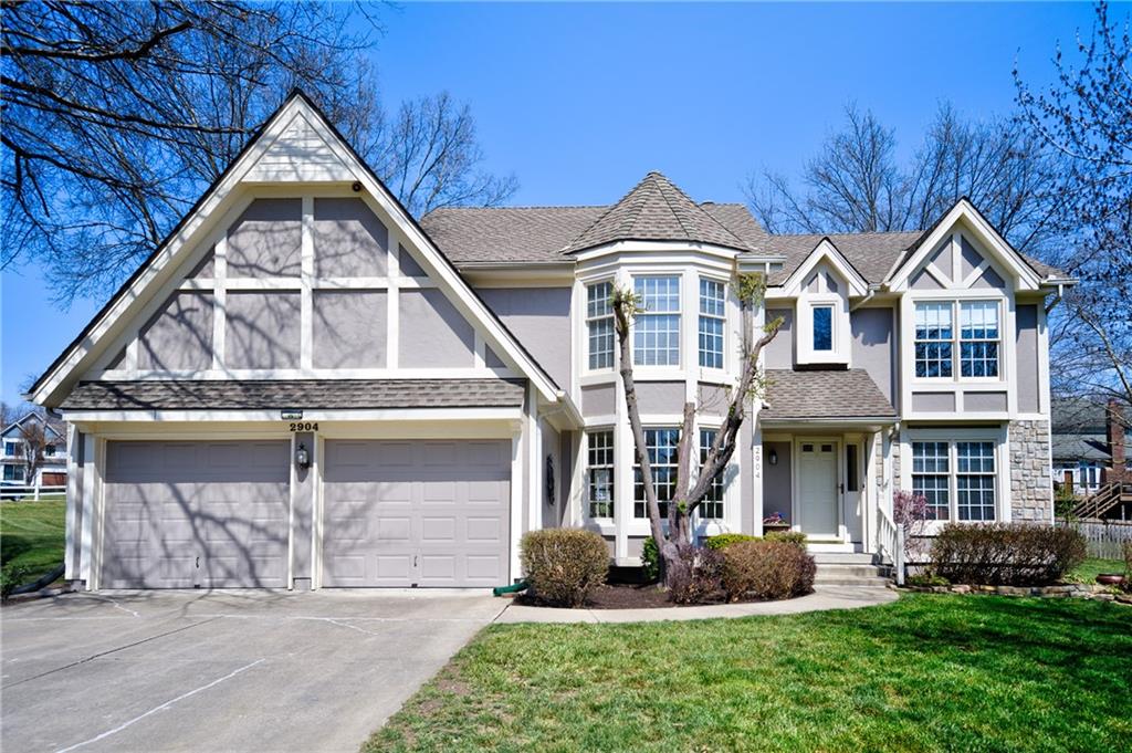 2904 Southwest 13 Street Lee's Summit, MO 64081 - Photo 1 of 45