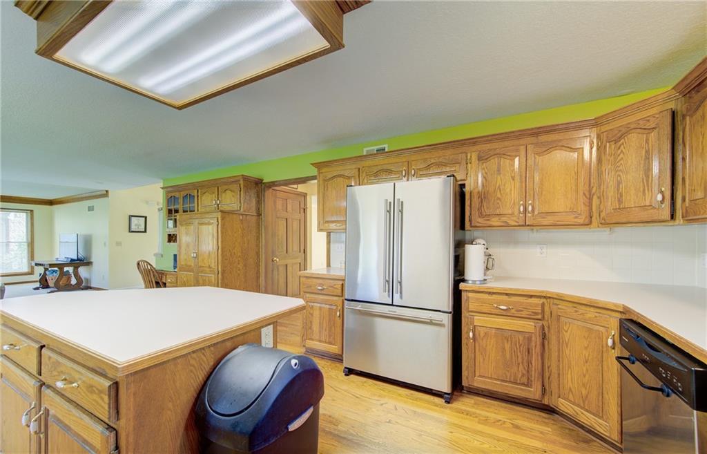 2904 Southwest 13 Street Lee's Summit, MO 64081 - Photo 13 of 45