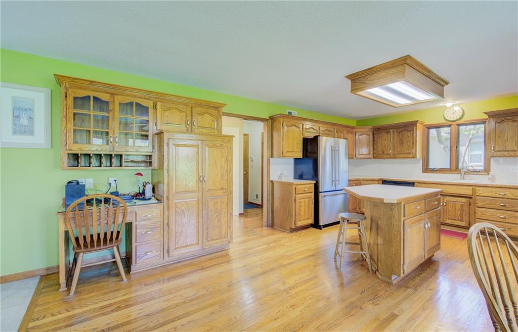 2904 Southwest 13 Street Lee's Summit, MO 64081 - Photo 15 of 45