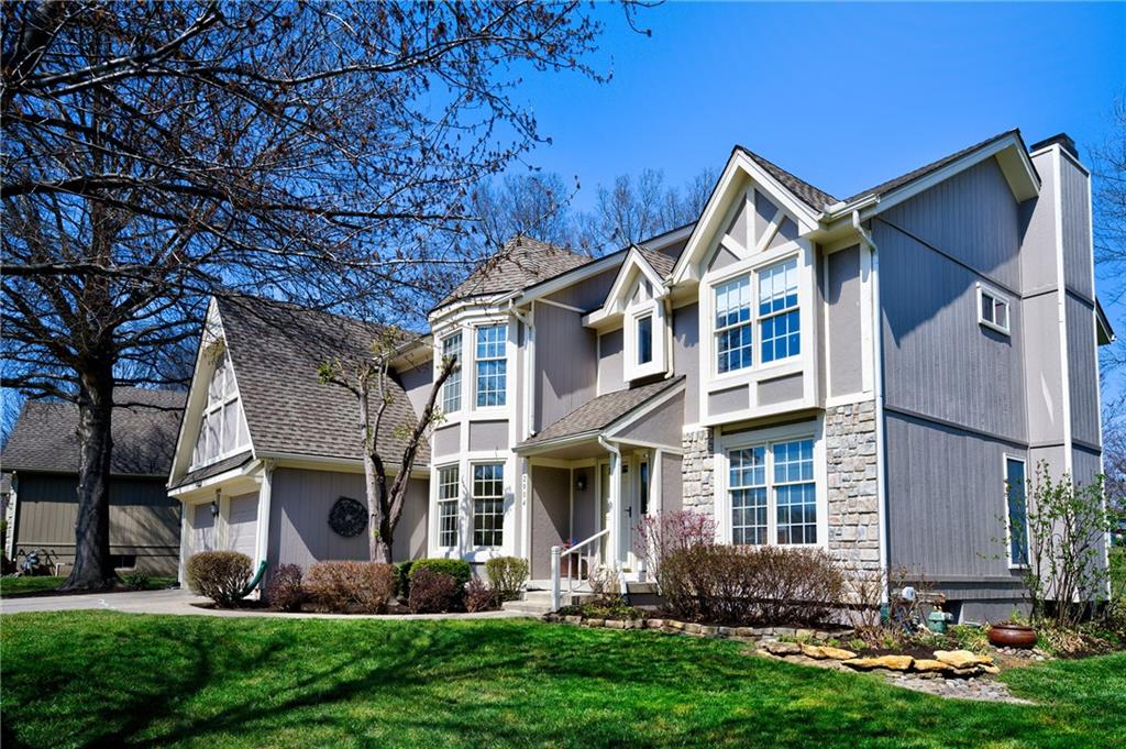 2904 Southwest 13 Street Lee's Summit, MO 64081 - Photo 3 of 45