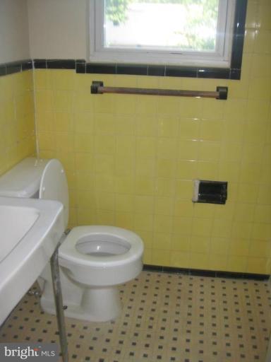 720 Rittenhouse Street Hyattsville, MD 20783 - Photo 5 of 15 Bath #1