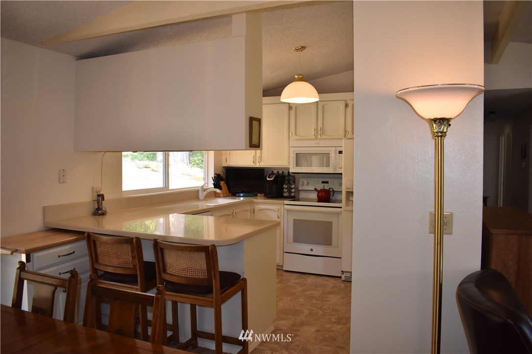 615 Willow Road Bellingham, WA 98225 - Photo 9 of 25
