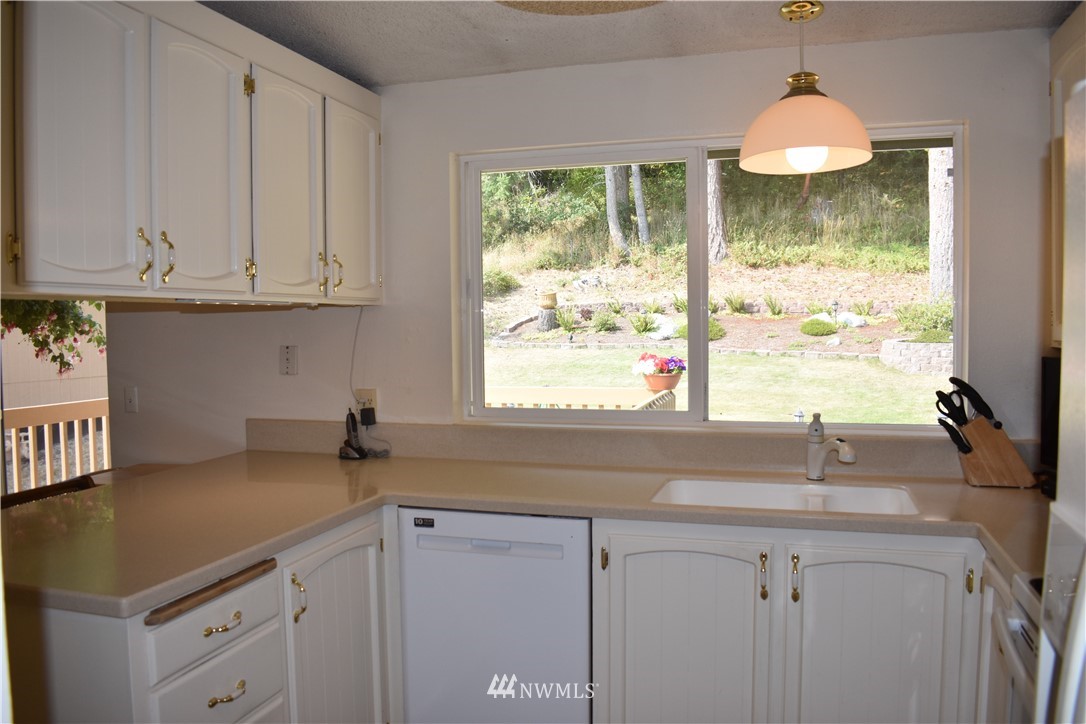 615 Willow Road Bellingham, WA 98225 - Photo 10 of 25