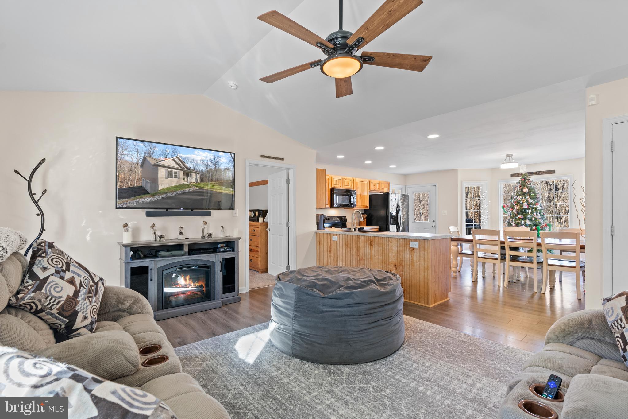 185 Downing Farm Road Front Royal, VA 22630 - Photo 4 of 42