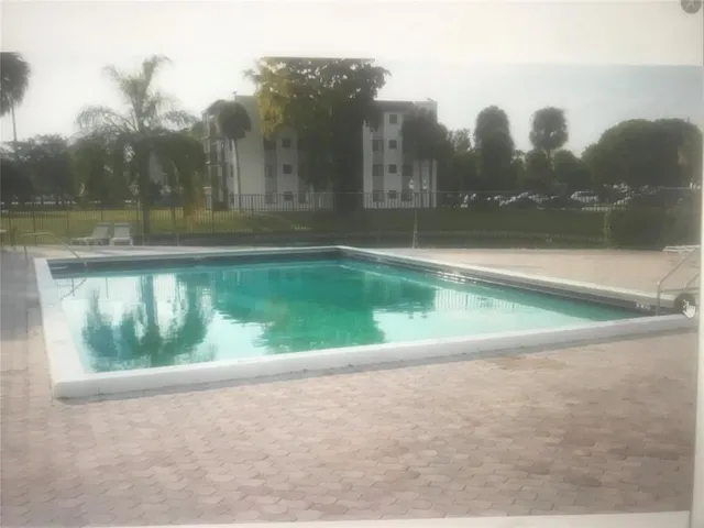 $2,050 | 3710 North Pine Island Road, Unit 315, Sunrise, FL 33351