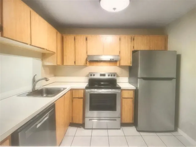 $2,050 | 3710 North Pine Island Road, Unit 315, Sunrise, FL 33351