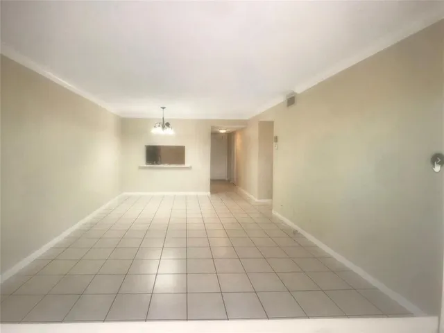 $2,050 | 3710 North Pine Island Road, Unit 315, Sunrise, FL 33351