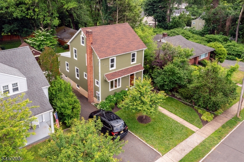 17 Tooker Place Springfield, NJ 07081 - Photo 2 of 24